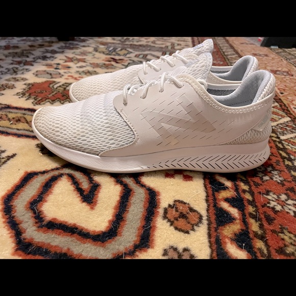 New Balance Running Shoes - Picture 6 of 6